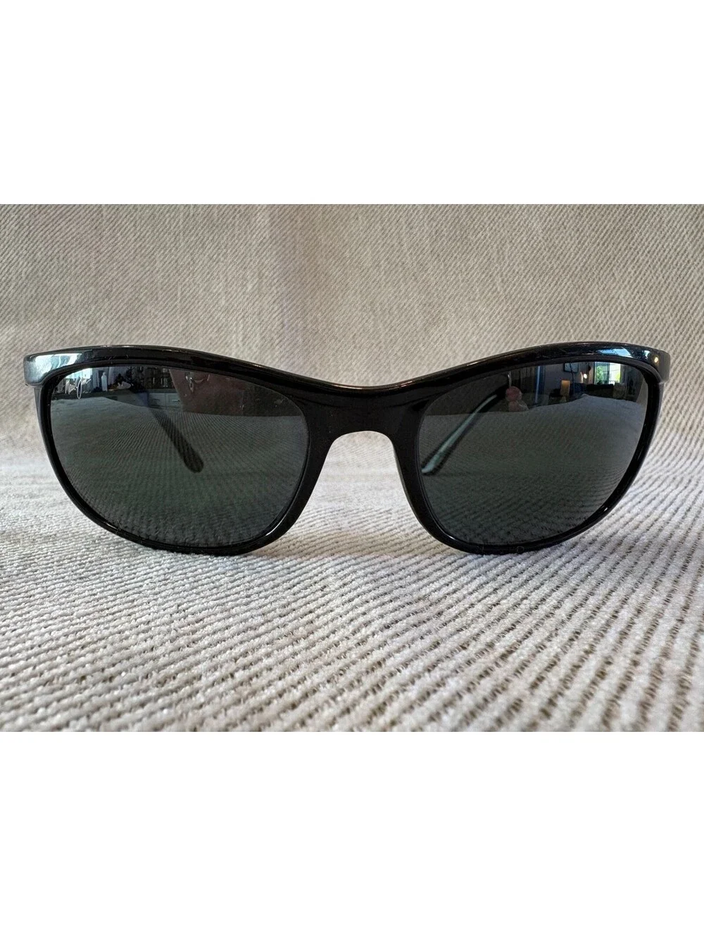 Vintage Maui Jim Typhoon MJ-168-02 Polarized Wrap Sunglasses - Gloss Black